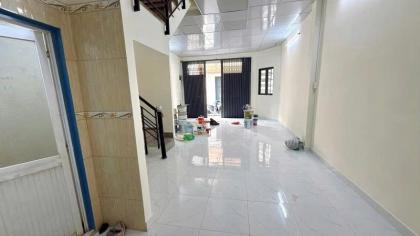 Bán nhà Hẻm xe hơi 6m Lạc Long Quân - gần Hàn Hải Nguyên, 10x11m, 2 Tầng, chỉ 9,4 tỷ.