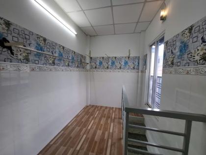 Gần Chợ Vải Tân Bình Hẻm ô tô thông 3 tầng đúc giá 1,75tỷ