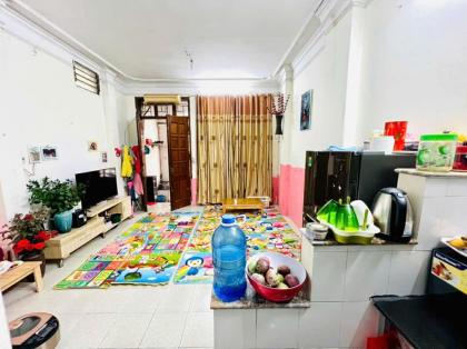 Bán nhà Đội Cấn 43m 5 tầng Mt 4m 10.5 tỷ