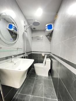 CHỈ HƠN 1 TỶ, TẬP THỂ PHƯƠNG MAI, ĐỐNG ĐA, NHÀ ĐẸP Ở LUÔN, GẦN PHỐ