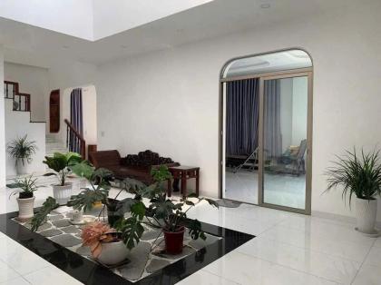 BIỆT THỰ GÓC 2 MT – THỚI TAM THÔN, HÓC MÔN – CHỦ NGỘP RA GẤP