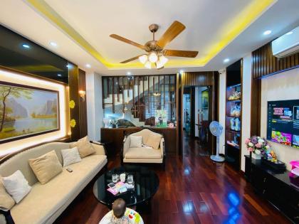 Ở NGAY! Bán Nhà 4 Tầng Cực Đẹp Phan Xích Long, 45m2, Chỉ 7.2 Tỷ TL