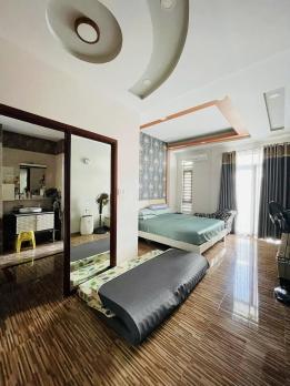 Bán nhà Mặt tiền Phú Thọ Hòa -  giao Phạm Vấn,  DT: 5,2x10,5m  - 4 Tầng - 3PN, chỉ 10,6 tỷ.