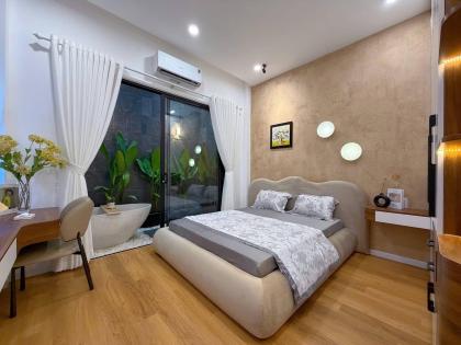 **Bán nhà hẻm 8m Cộng Hòa, phường 13, quận Tân Bình; 4,7*24m - 4 tầng