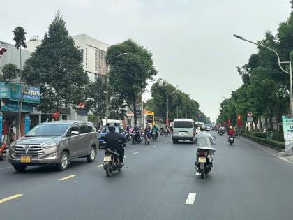 Bán đất tặng nhà 2 tầng ngang 5.1m 76m2 hẻm 1 sẹc Quang Trung gần trường học chỉ 6.4 tỷ.