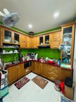 Nhà Đường Lac Long Quân Quận Tân Bình Phường 10 Cũ.