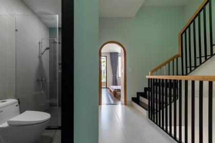 **Bán nhà mặt tiền đường Hiệp Nhất; phường 4 Tân Bình; (4*19) - 5 tầng