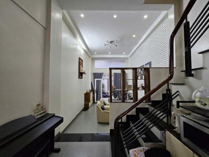 BÁN NHÀ CÁCH MẠNG THÁNG 8 XE HƠI NGỦ TRONG NHÀ 61M KHÔNG QUY HOẠCH KHÔNG LỖI PHONG THUỶ