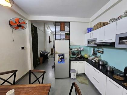 BÁN NHÀ CÁCH MẠNG THÁNG 8 XE HƠI NGỦ TRONG NHÀ 61M KHÔNG QUY HOẠCH KHÔNG LỖI PHONG THUỶ