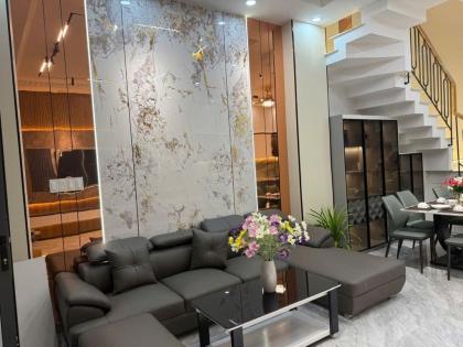 Bán nhà mới 3 tầng HXH Bùi Quang Là 70m2(5.4*13m) Sát chợ Phạm Văn Bạch nhỉnh 6tỷ