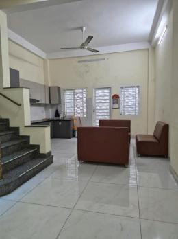 Bán nhà Mặt tiền Huỳnh Văn Nghệ - gần Phạm Văn Bạch, 5x17m, 4 Tầng - 5 PN, 14,8 tỷ.