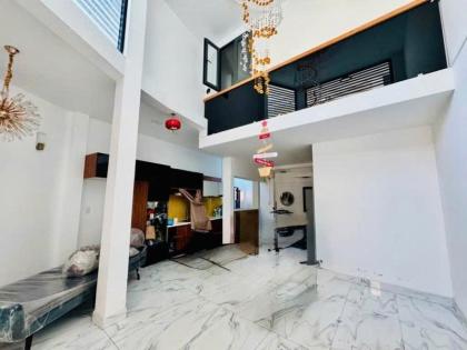 Bán Nhà Mặt tiền Phan Tây Hồ, gần Phan Xích Long, 5,5x11m, 5 Tầng - HĐT 35tr, 13,5 tỷ.