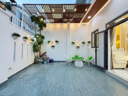 Nhỉnh 5ty - Nhà ngang 6 x 19m - đường nhựa 8m - Huỳnh Tấn Phát - Nhà Bè . full nội thất