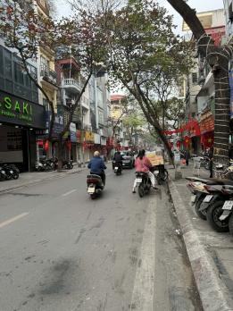 Bán Nhà Mặt Phố Đội Cấn Ba Đình 39m2-4T LÔ GÓC 2 THOÁNG 15 Tỷ Đội Cấn.