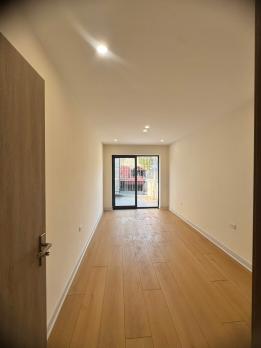 BÁN NHÀ PHỐ PHƯƠNG MAI ĐỐNG ĐA, 6 TẦNG THANG MÁY, LÔ GÓC, GẦN HỒ