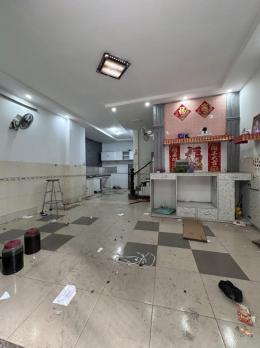 Bán nhà  Hẻm 5m Thái Phiên - giao Hàn Hải Nguyên, Q11, 5,7x10m 4 Tầng - 5 PN, chỉ 6,95 tỷ,