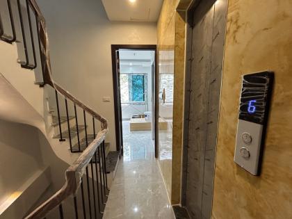 Bán tòa CCMN Chính Kinh, Thanh Xuân, 7 tầng thang máy, 11 phòng khép kín cho thuê