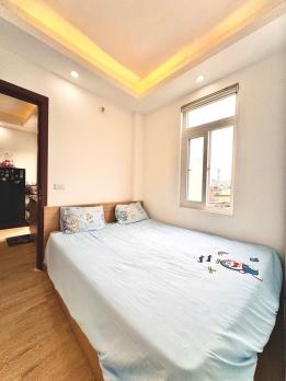 Bán căn hộ chung cư Văn Hương, Tôn Đức Thắng, Đống Đa, nhà đẹp full nội thất ở luôn