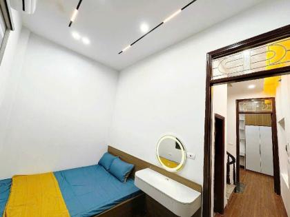 Chị Mai bán nhà ngõ 686 Kim Giang đi bộ ra phố 36m2x5T chỉ 7.x tỷ. LH 0989626116