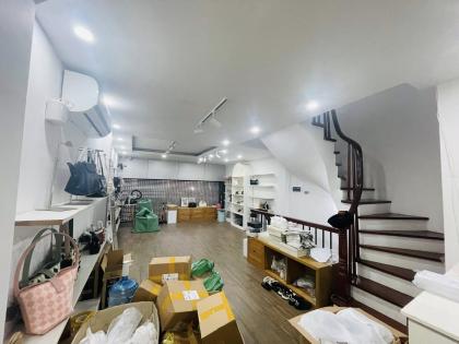 Bán Nhà Mặt Phố Thụy Khuê Tây Hồ 38m2-6T MT4,4m Vỉa Hè 2 Mặt Phố 21 Tỷ Thụy Khuê.