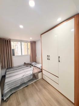 Bán căn hộ tập thể Nam Đồng, Hồ Đắc Di, Đống Đa, nhà đẹp full nội thất, ô tô đỗ chân cầu thang