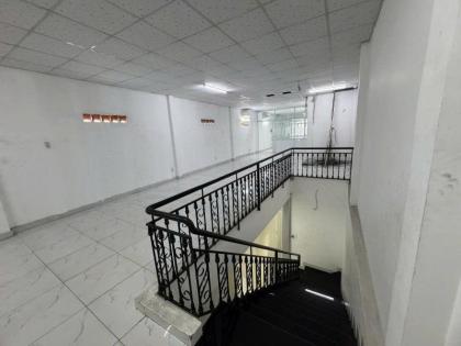 Bán nhà HXH 5m, lô góc Trịnh Đình Trọng - thông ra Lạc Long Quân,4,2x28m 2 tầng, 7,4 tỷ.