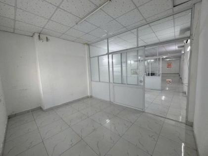 Bán nhà HXH 5m, lô góc Trịnh Đình Trọng - thông ra Lạc Long Quân,4,2x28m 2 tầng, 7,4 tỷ.