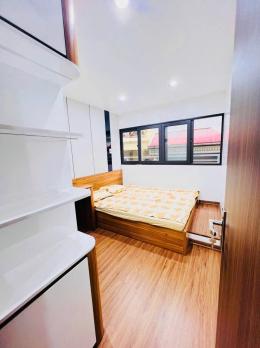 Bán căn hộ tập thể Vĩnh Phúc, Ba Đình, nhà đẹp rộng thoáng, ô tô tránh đỗ