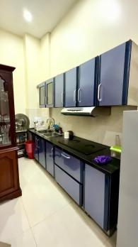 Cho thuê nhà Ngõ 59 Hoàng Hoa Thám, diện tích 70m , mặt tiền 5.5m, giá  8 triệu