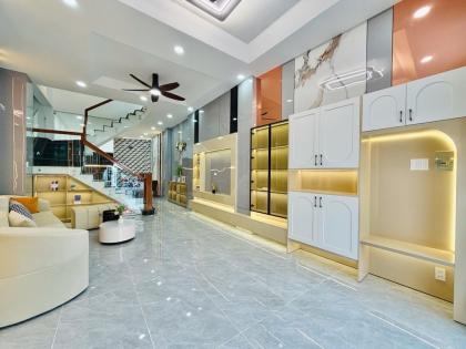 Bán nhà đẹp tặng NT mới HXH Bùi Quang Là ngang chuẩn 4m sát Emart Phan Huy Ích nhỉnh 4tỷ