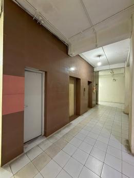 Bán gấp căn hộ chung cư đường Lê Văn Lương, Thanh Xuân, lô góc thoáng mát, giá tốt