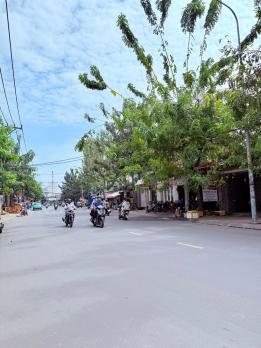 Bán nhà HXH Trần Thái Tông ngang gần 4m 4 tầng sát mặt tiền đường Trường Chinh nhỉnh 3 tỷ