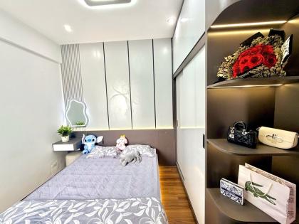 Bán căn hộ đẹp tòa CT1B Tp Giao Lưu 2N1VS 54m2 giá 4,86 tỷ