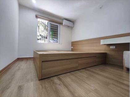 CHO THUÊ CĂN HỘ TẬP THỂ THÀNH CÔNG, BA ĐÌNH, NHÀ ĐẸP FULL NỘI THẤT, 2 MẶT THOÁNG, VIEW SÂN RỘNG