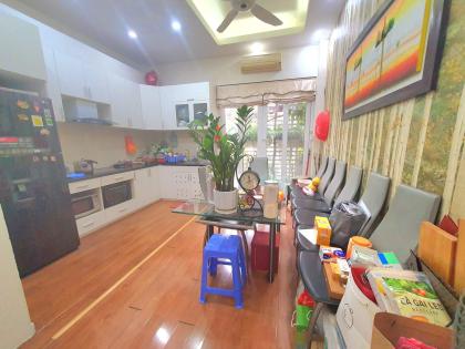 Cần bán nhà chính chủ 5 tầng phân lô cán bộ Ngụy Như Kon Tum oto vào nhà giá 18 tỷ