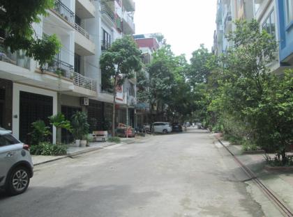 Chú Hải bán đất DV Xa La gần chợ Xa La ô tô tránh 50m2 chỉ 13.x tỷ. LH 0989626116