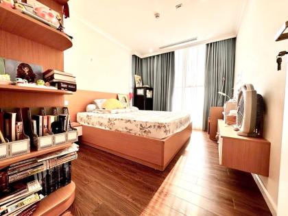 Bán căn hộ tòa R2 Sunshine Riverside Võ Chí Công 90m2 3N2VS giá 10,6 tỷ.