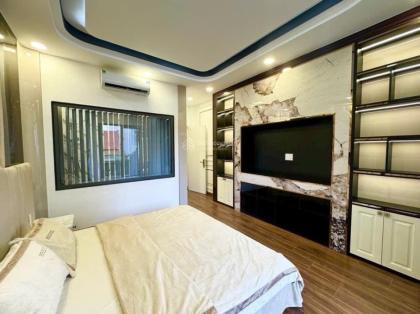 Nhà đẹp GIÁ TỐT tặng full nội thất - Tân Quy - Quận 7 . ngang 7m dọn vào ở ngay