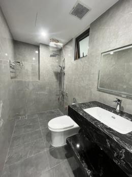 Cho thuê nhà mới KĐT Văn Khê thông sàn thang máy chỉ 14tr 0903409888