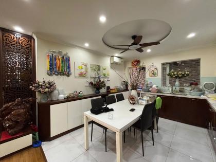 ????Căn góc siêu HOT tòa M5 Nguyễn Chí Thanh 133m 3PN Nội thất đẹp????