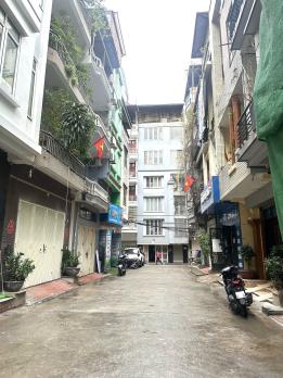 Cần bán nhà riêng 5 tầng phân lô cán bộ Chùa Láng đường thông oto qua DT 55m