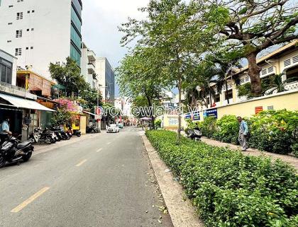 Bán nhà mặt tiền đường Huỳnh Tịnh Của, 399m2, xây được cao tầng, vị trí đẹp