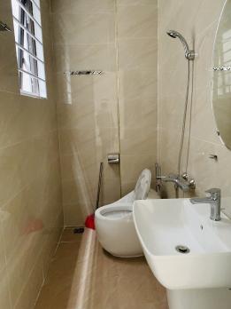 Cho thuê nhà KĐT Đại Kim Nguyễn Xiển 70m x 4 tầng thông sàn thang máy 27tr 0903409888