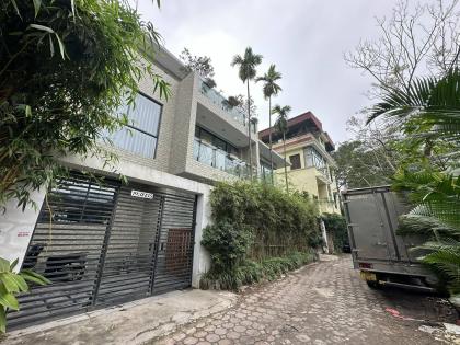 Bán Nhà VIEW Hồ Đội Cấn Ba Đình 254m2-4T MT11m VIEW Hồ 2 THOÁNG 125 Tỷ Đội Cấn.