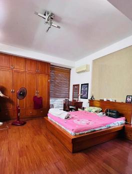 Bán nhà Mặt tiền Lê Đức Thọ - gần Phạm Văn Chiêu 1km, 5x22m, 5 Tầng - 6PN, chỉ 12,5 tỷ.