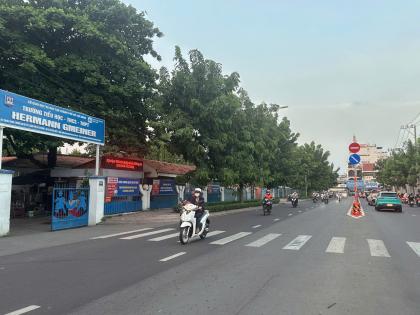 Nhà phố Tân Sơn ngay ga T3 tiện xây CHDV 125m2 ngang 4.2m HXT gần chợ PVB 11.9 tỷ.