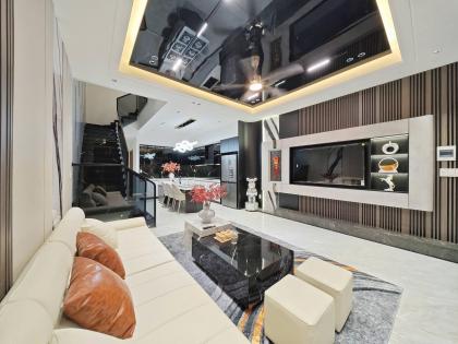 **Bán nhà MT đường Lê Trung Nghĩa; phường 12 Tân Bình (4*18) 5 tầng