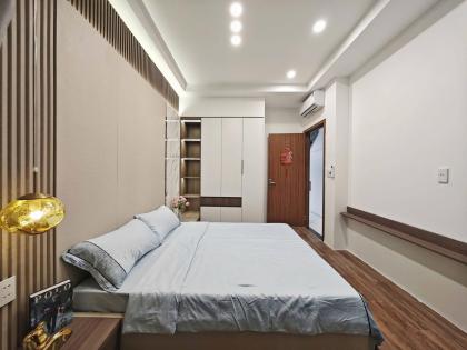 **Bán nhà MT đường Lê Trung Nghĩa; phường 12 Tân Bình (4*18) 5 tầng