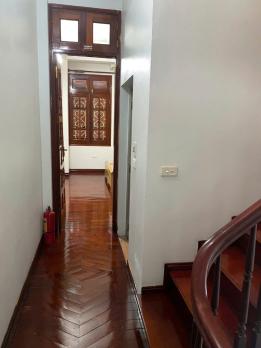 CHO THUÊ NHÀ MỚI RỘNG THOÁNG SÀN GỖ FULL ĐỒ TẠI NGHĨA ĐÔ.(12 triệu)