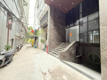 Bán Nhà P/Lô Ô Tô Tránh 102m2-10T MT5,5m 2MT 2 THOÁNG 53,8 Tỷ Chùa Láng.